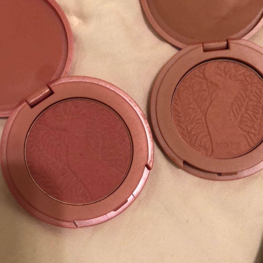 Makeup bundle!